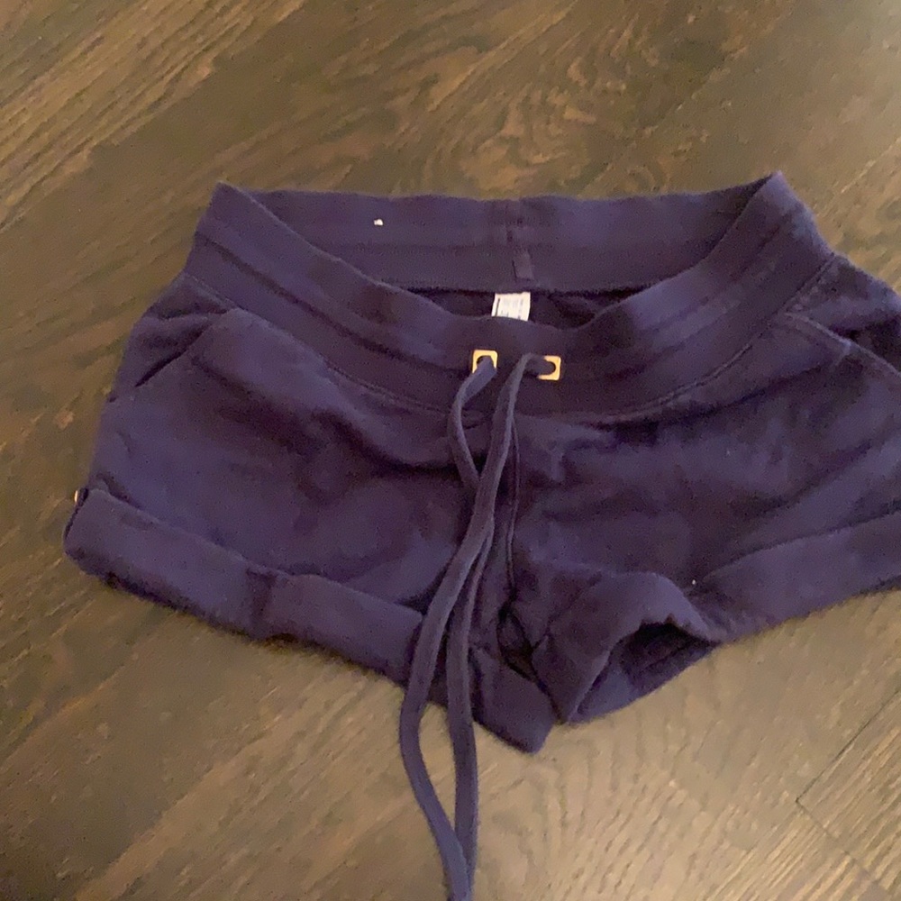 Old Navy women’s sweat short with gold detailing size xsmall